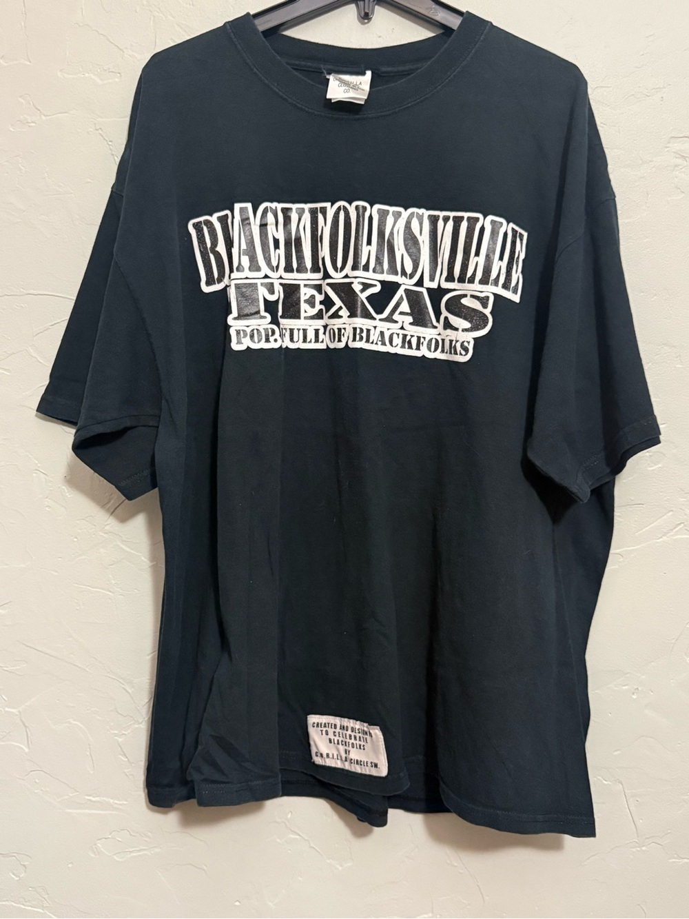 GORILLA Circle SW. Black Tee Shirt Size 2XL Designed To Celebrate Black Folks.